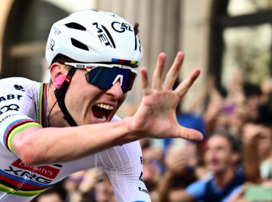 Pogacar celebrates its fifth victory in Lombardy.